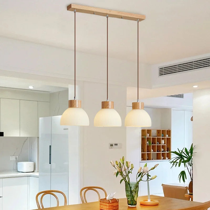 suspension moderne abat-jour en verre pour cuisine îlot - vue 6 sur 11
