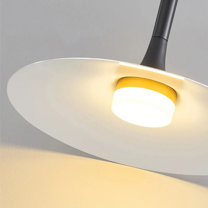 Suspension design LED conique arrondi Noir