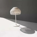 lampe de sol led minimaliste pour un éclairage chaleureux