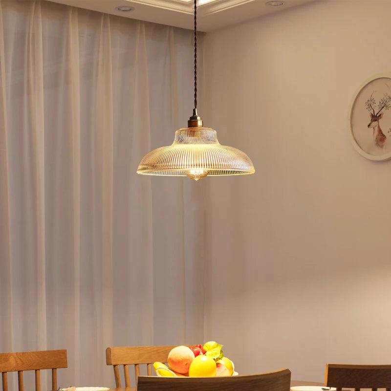 suspension vintage nordique en verre bois de noyer et laiton - vue 5 sur 13