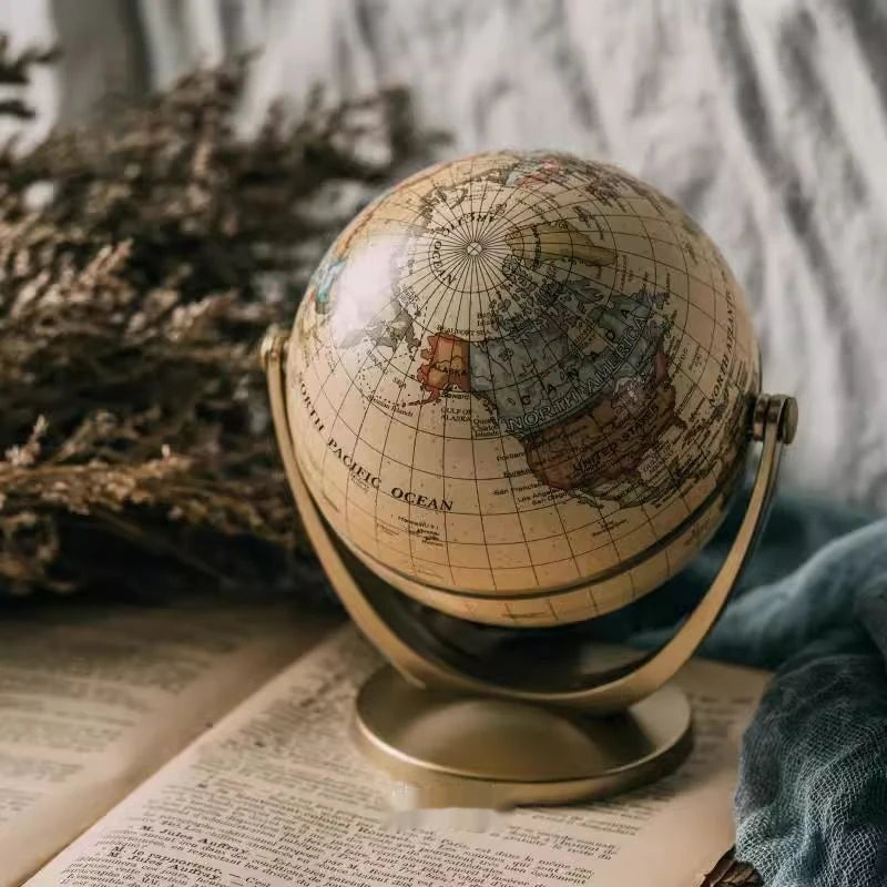 globe terrestre vintage européen pour décoration et études enfants étudiants