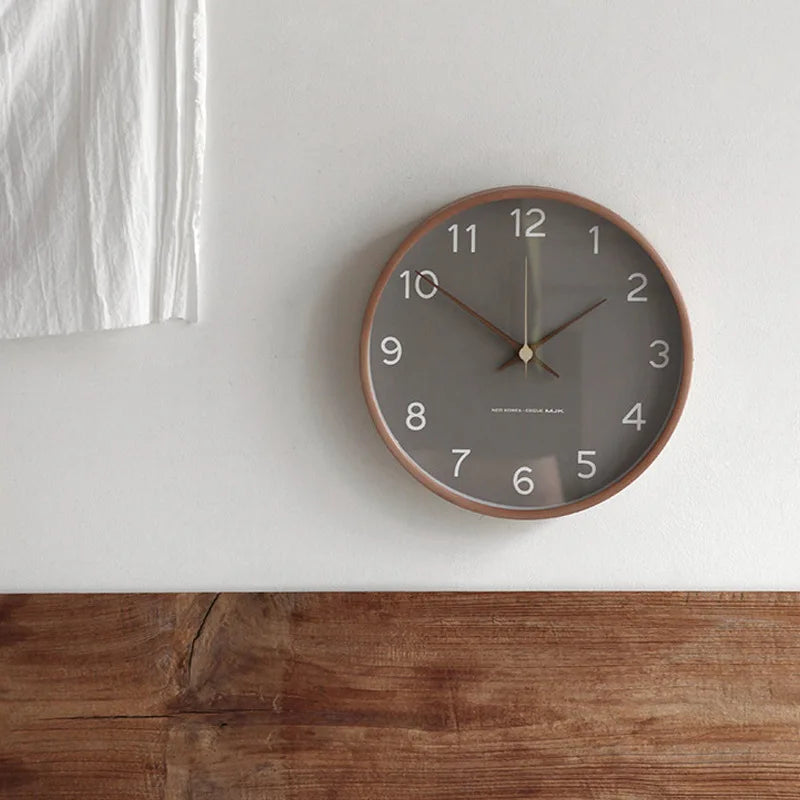 horloge murale en bois et verre design nordique élégant et simple - vue 6 sur 7