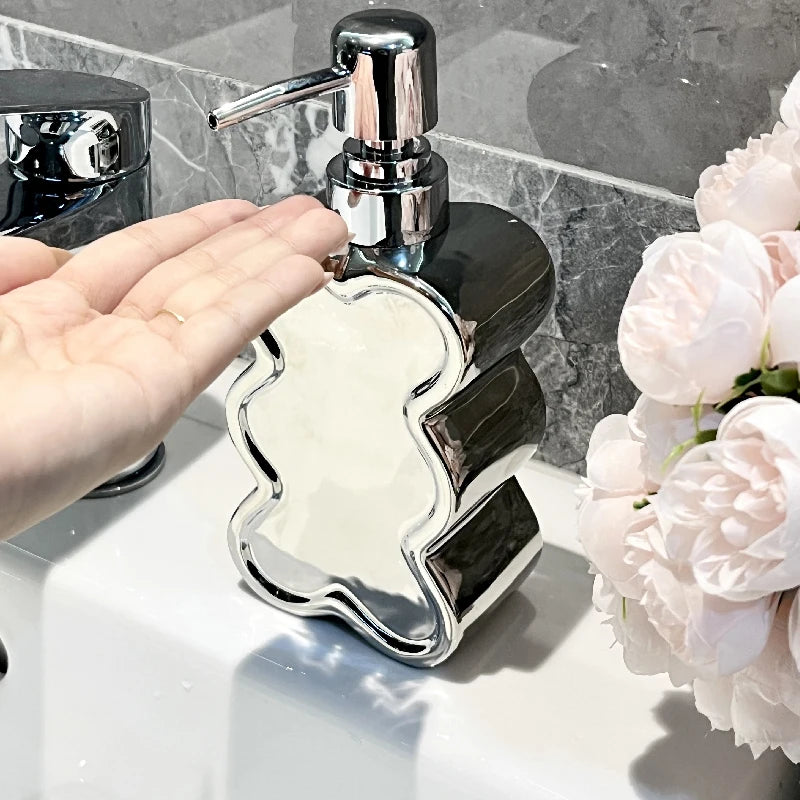 bouteille en céramique créative en forme de fleur pour gel et savon - vue 3 sur 10