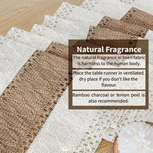 Chemin de table boheme beige motifs geometriques pompons