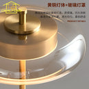 lampadaire design classique en laiton et noyer avec éclairage led
