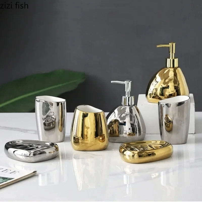 ensemble daccessoires en céramique pour salle de bain de luxe - vue 3 sur 12