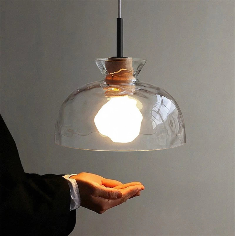 suspension led en verre grain d'eau et bois nordique rétro - vue 5 sur 11