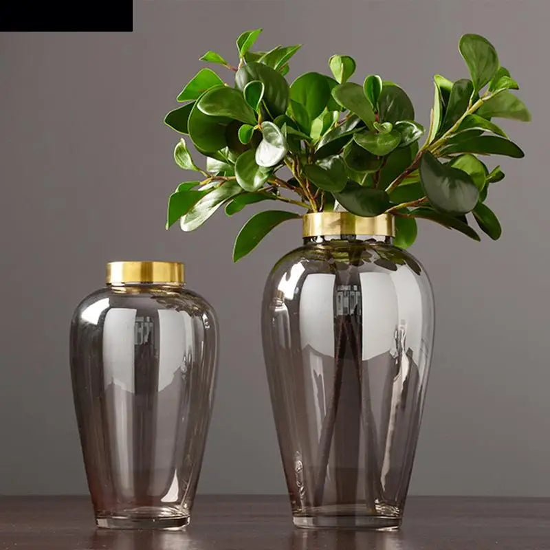 vase en verre moderne avec base métallique pour décoration florale - vue 3 sur 9