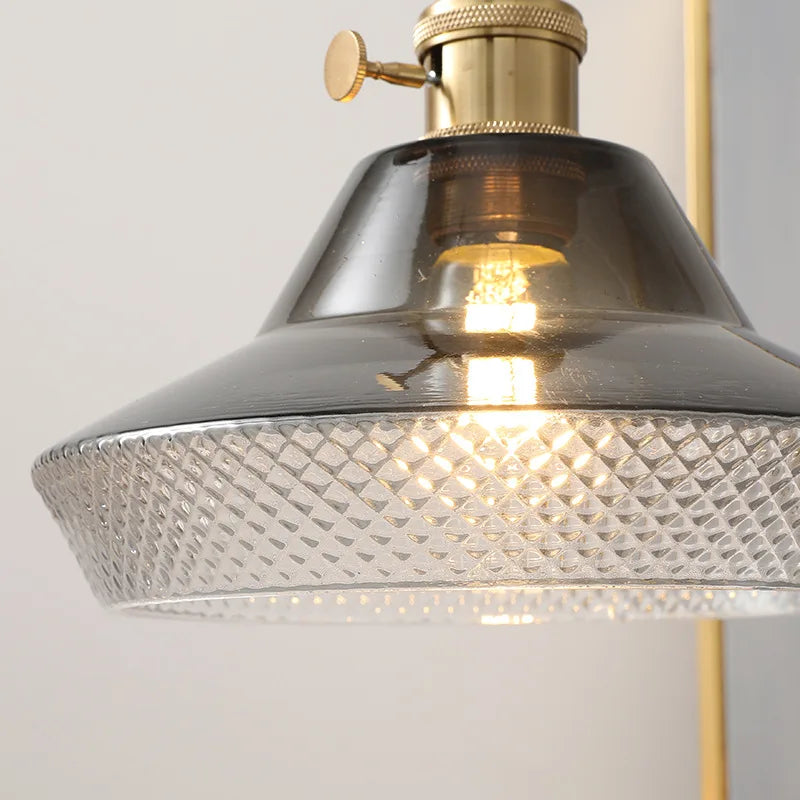 suspension en noyer et verre pour intérieur moderne - vue 5 sur 8