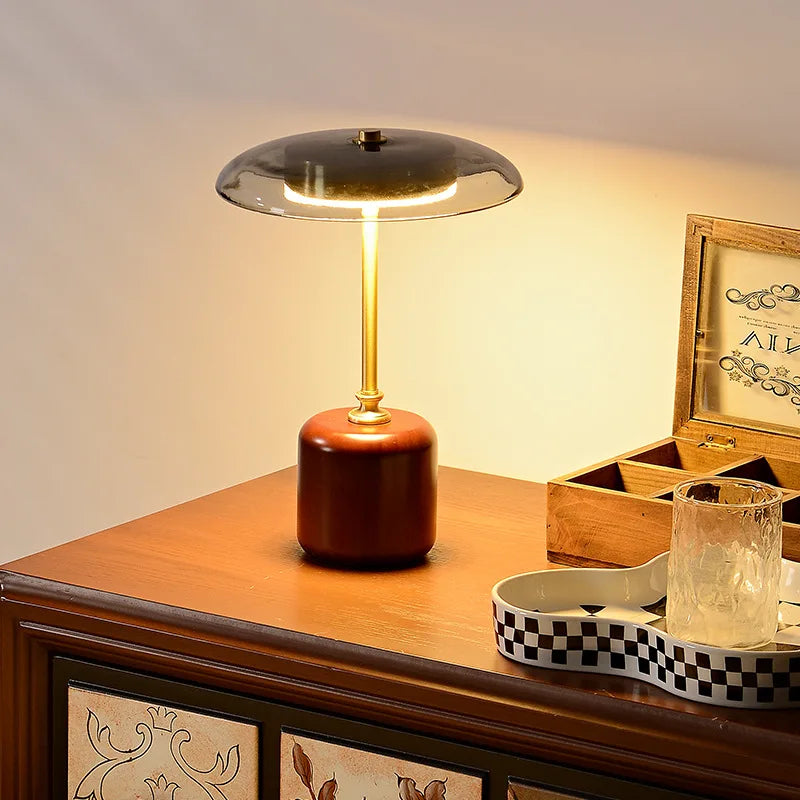lampe à poser rétro en verre bois et cuivre design artistique - vue 3 sur 8