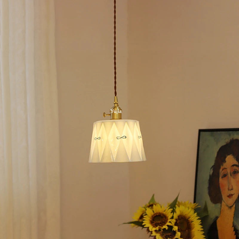 suspension élégante en laiton et céramique moderne pour votre intérieur - vue 4 sur 10