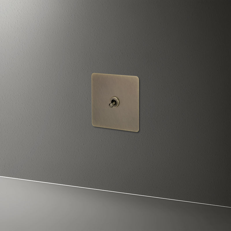 Interrupteur simple 1 voie intermédiaire switch en acier bronze vieilli bords arrondis