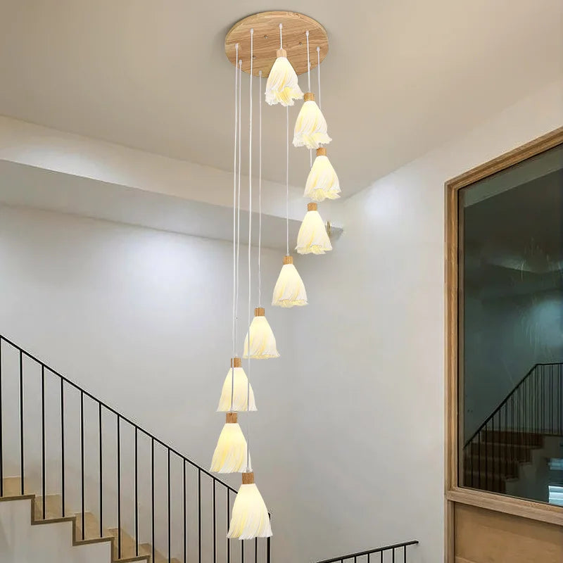 lustre long en bois massif style nordique pour villa - vue 3 sur 11