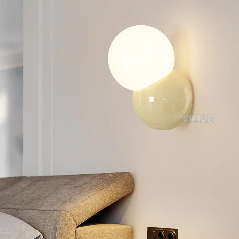 Applique murale boule ronde nordique pour éclairage de chambre à coucher crème blanc jaune lampe de chevet salon allée couloir hôtel escalier