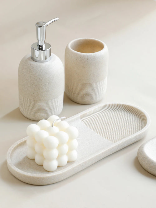 ensemble daccessoires de salle de bain cinq pièces moderne et élégant - vue 4 sur 8