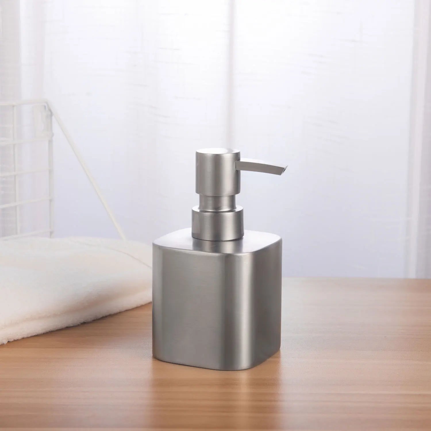 bouteille de savon en acier inoxydable 500 ml mat pour désinfectant mains - vue 3 sur 6