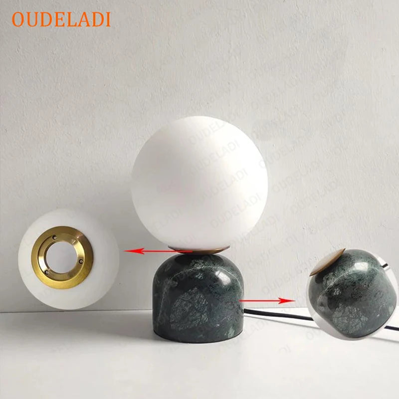 lampe de bureau led moderne en marbre avec boule de verre