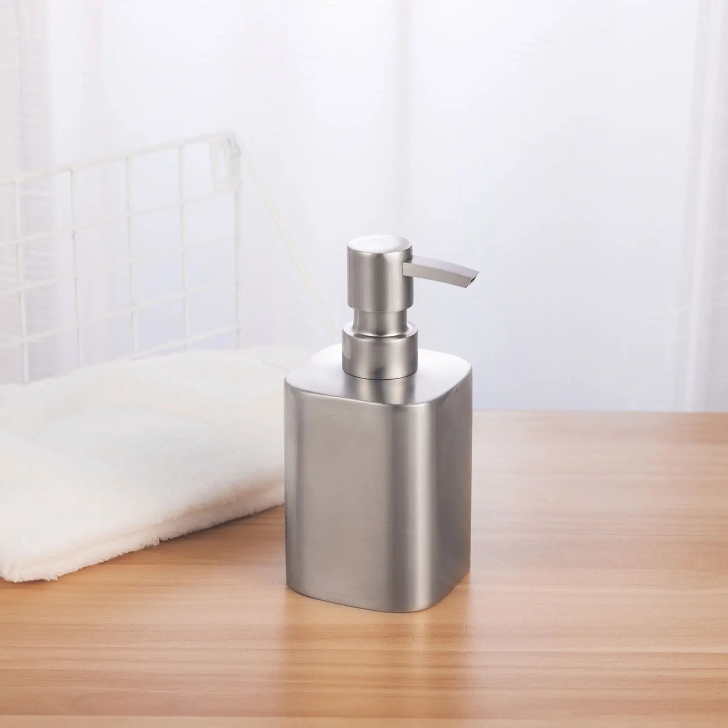 bouteille de savon en acier inoxydable 500 ml mat pour désinfectant mains - vue 4 sur 6