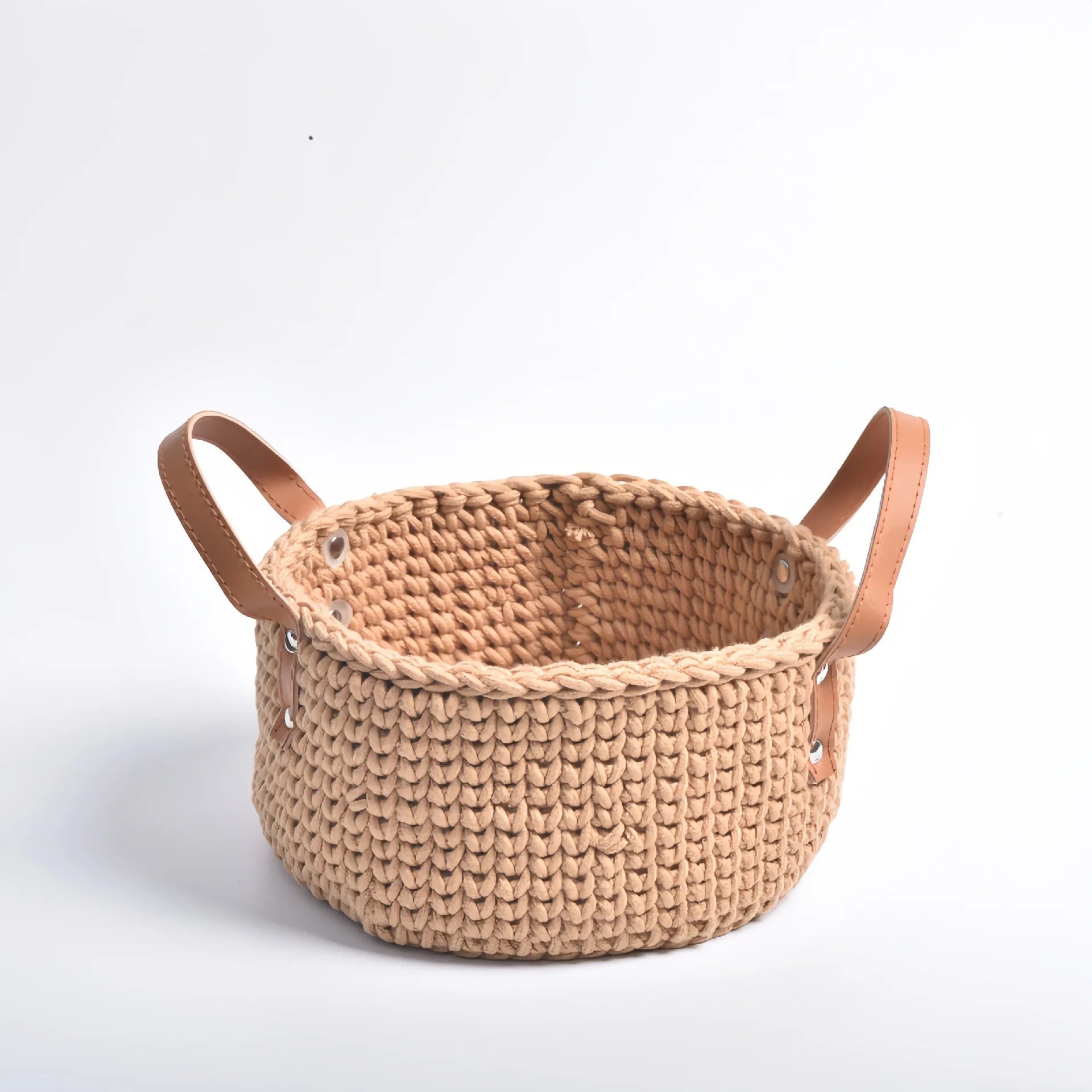 panier de rangement tricoté à la main en coton avec poignée en cuir - vue 11 sur 16