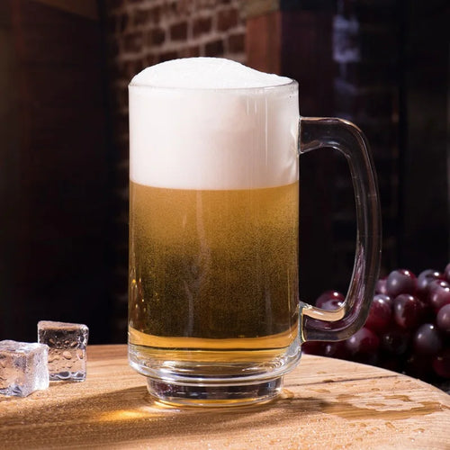 Verre à bière avec anse style chope classique