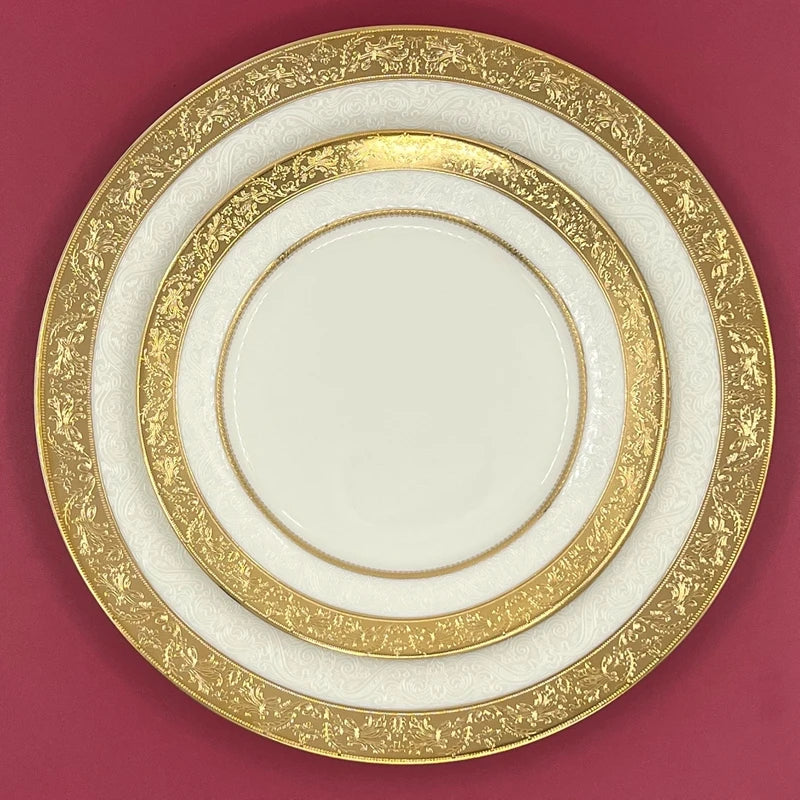 Assiette porcelaine style palais relief steak décor européen - vue 3 sur 5