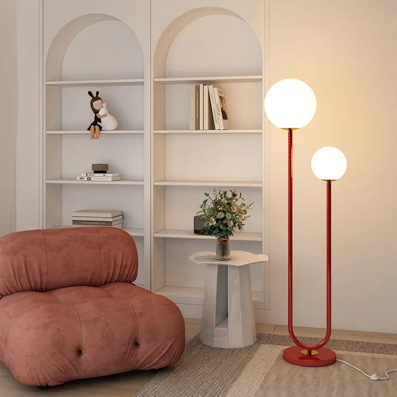 lampadaire en métal avec 3 gradations verre simple