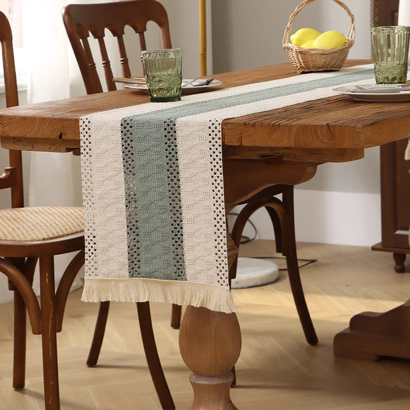 Chemin de table bohème coton lin pompons beige