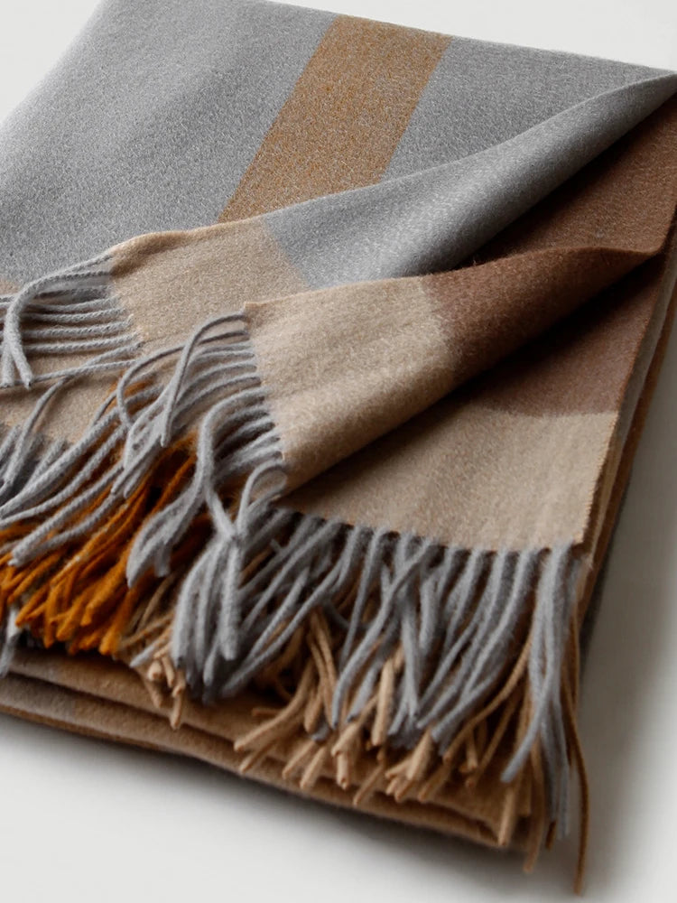 Plaid laine carreaux franges style jacquard salon - vue 2 sur 7
