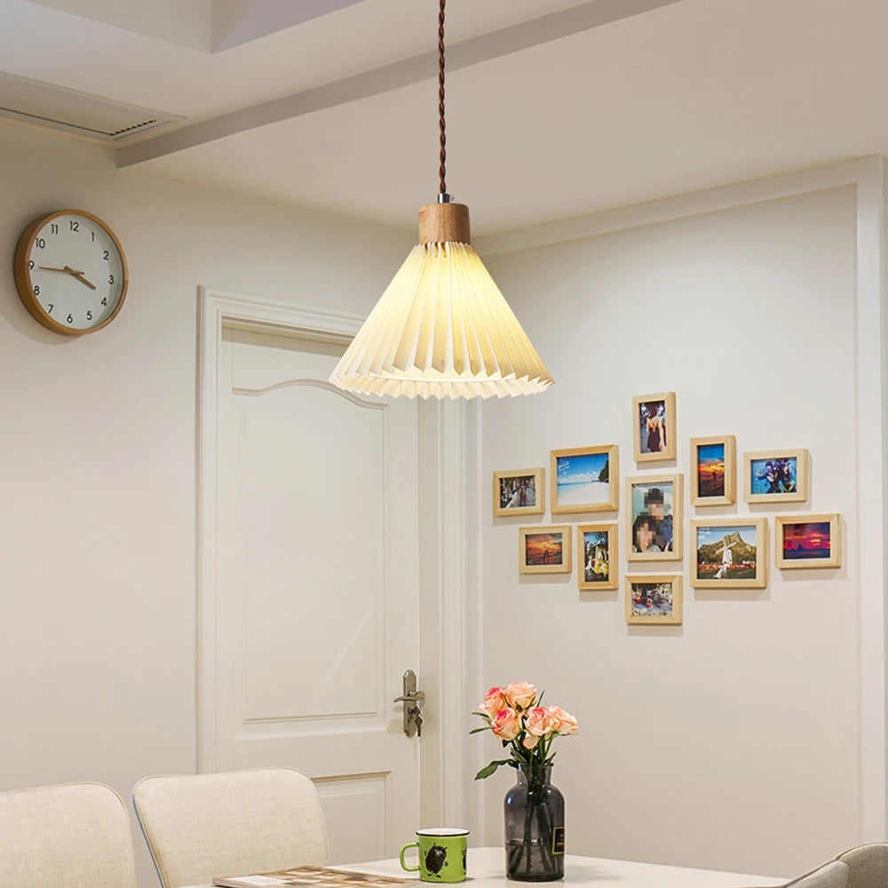 lustre led moderne avec abat-jour plissé suspendu - vue 5 sur 8