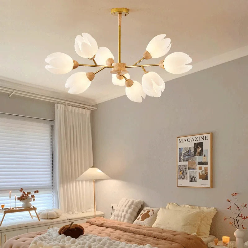 lustre nordique en bois avec lumière en forme de fleur - vue 3 sur 9