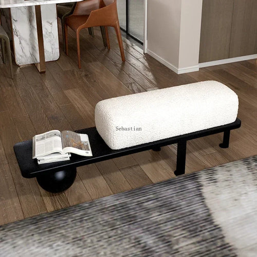 tabouret créatif pour changer de chaussures à la maison - vue 6 sur 11