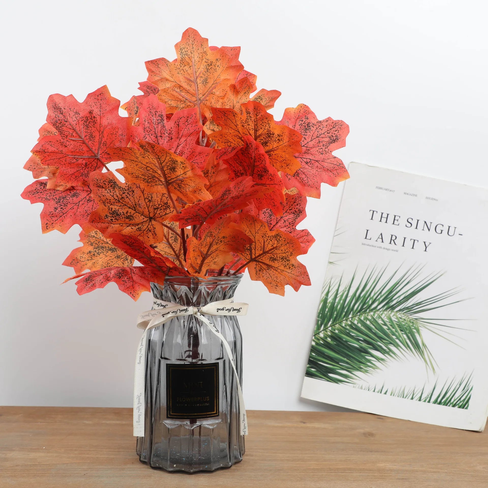 feuilles d'érable artificielles pour décoration automnale et Halloween - vue 3 sur 12