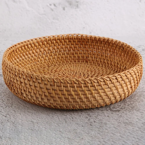 panier rond en rotin fait main pour rangement et pique-nique - vue 2 sur 7