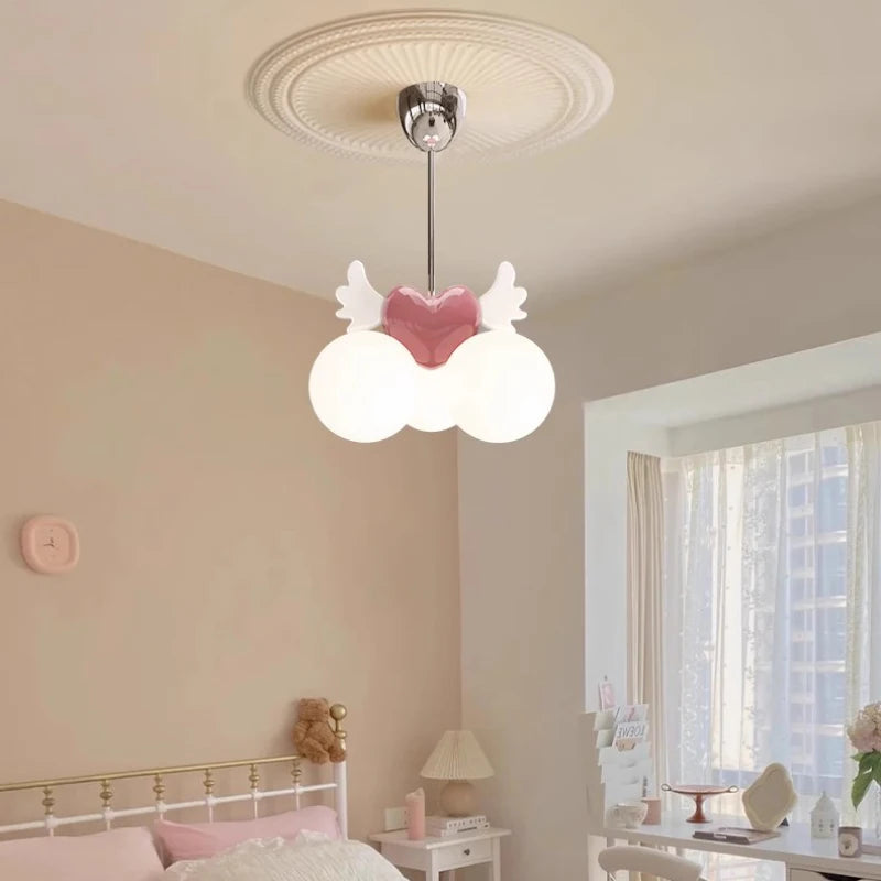 lustre romantique pour chambre d'enfant décor princesse en verre - vue 3 sur 8