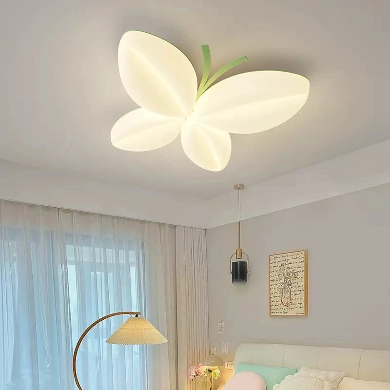 plafonnier créatif papillon pour chambre de petite fille - vue 4 sur 11