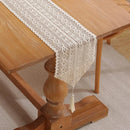 Chemin de table dentelle crochet boheme beige pompons