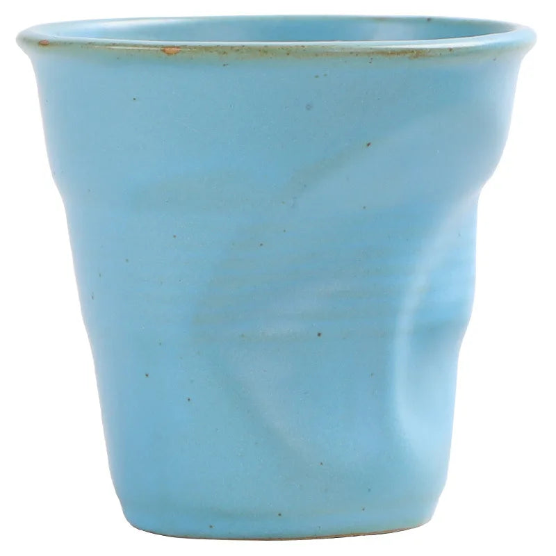 Tasse en gres plissee artisanale style vintage latte - vue 6 sur 7