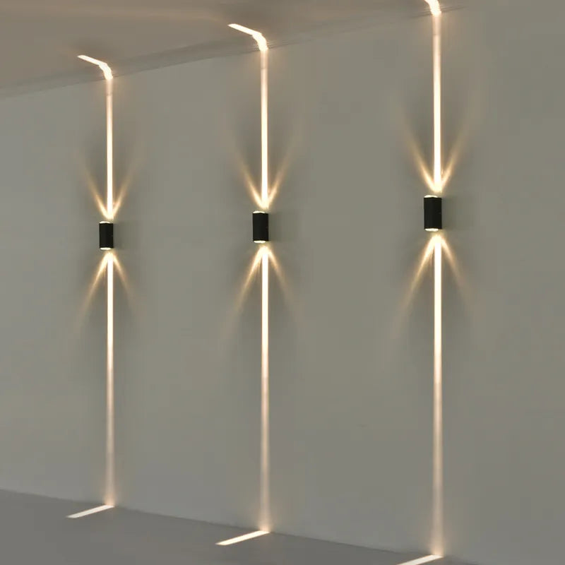 Applique murale LED minimaliste avec faisceau de lumière - vue 2 sur 9