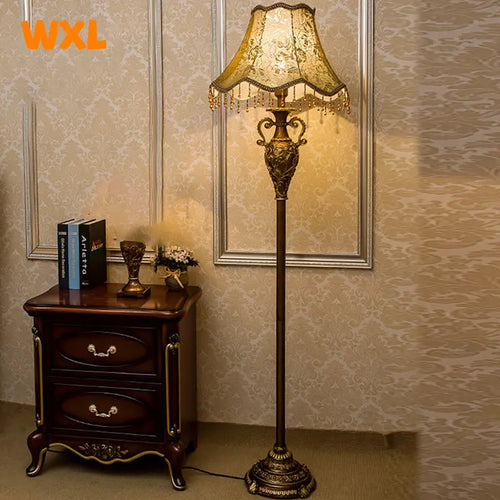 European LED Floor Lamp, Fabric, Rural Retro Living Room Lamp, Creative Vertical Table Lamp, Simple Study, Bedroom, Bedside Lamp - vue 4 sur 7