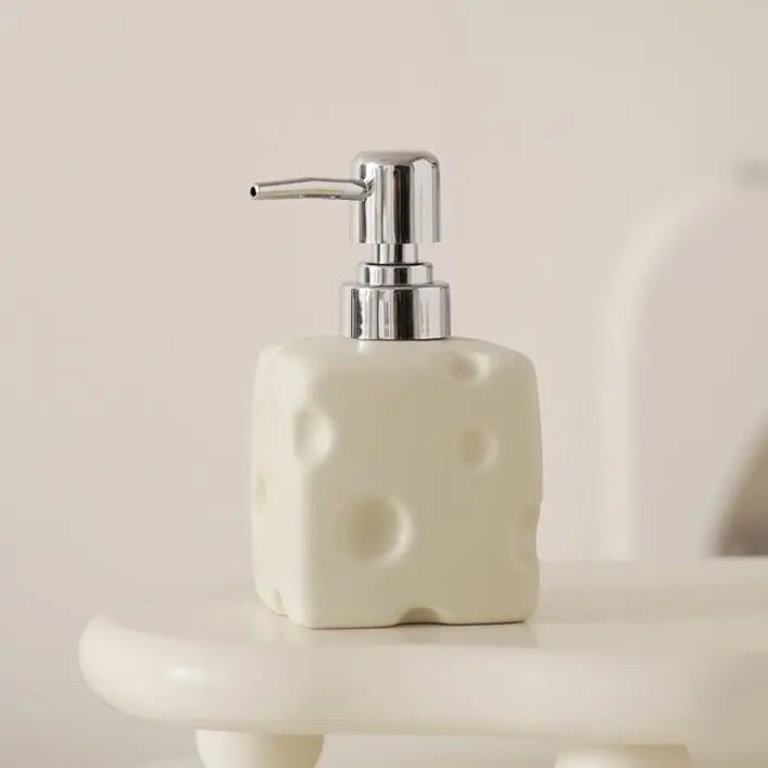 bouteille de lotion créative en forme de fromage amusante - vue 9 sur 16