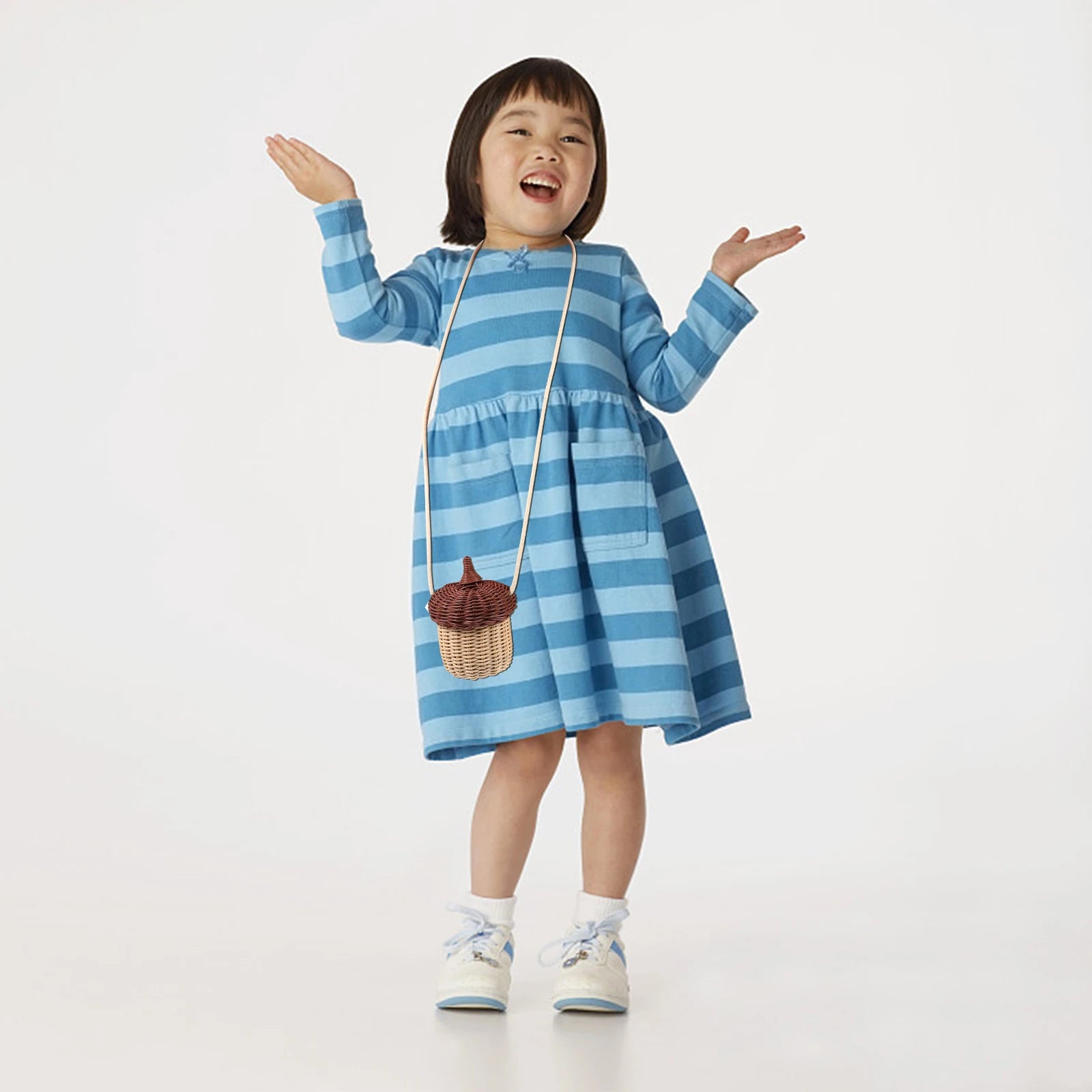 panier à bandoulière en rotin pour enfants durable et pratique - vue 4 sur 7