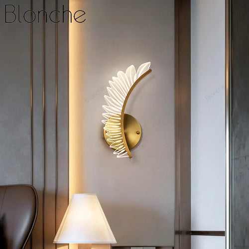 applique murale créative en forme d'aile dorée pour intérieur - vue 4 sur 9