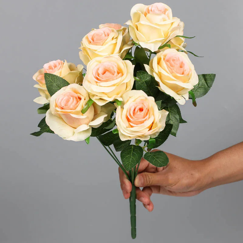bouquet de roses artificielles en soie pour décoration intérieure - vue 4 sur 15