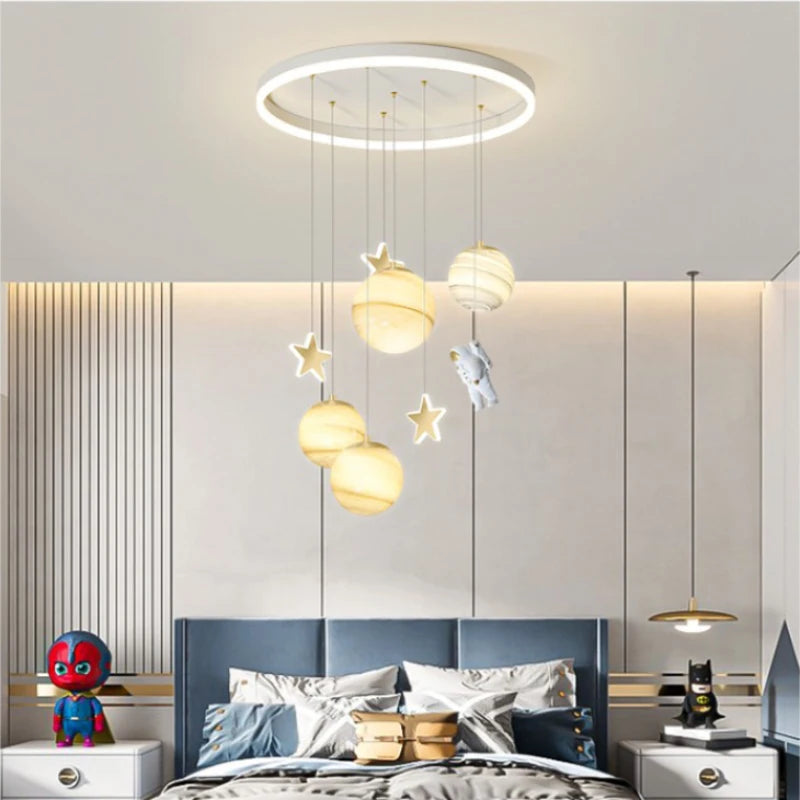 lustre astronautes lumineux pour chambre d'enfant design moderne