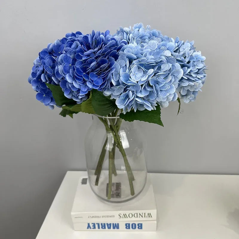 décoration de mariage fleurs artificielles hortensias et roses rouges - vue 3 sur 15