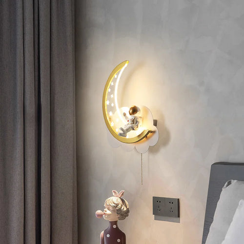 Applique murale moderne en forme de lune avec veilleuse led - vue 4 sur 7