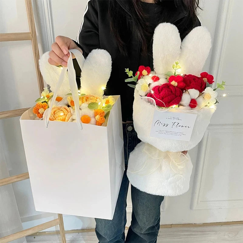 bouquet de roses tricotées cadeau de saint-valentin et noël en dessin animé - vue 3 sur 9