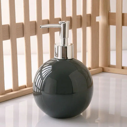 bouteille de gel douche et savon pour les mains accessoires de salle de bain - vue 30 sur 31