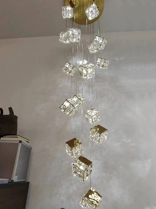 lustre carré moderne en cristal pour éclairage design - vue 5 sur 14