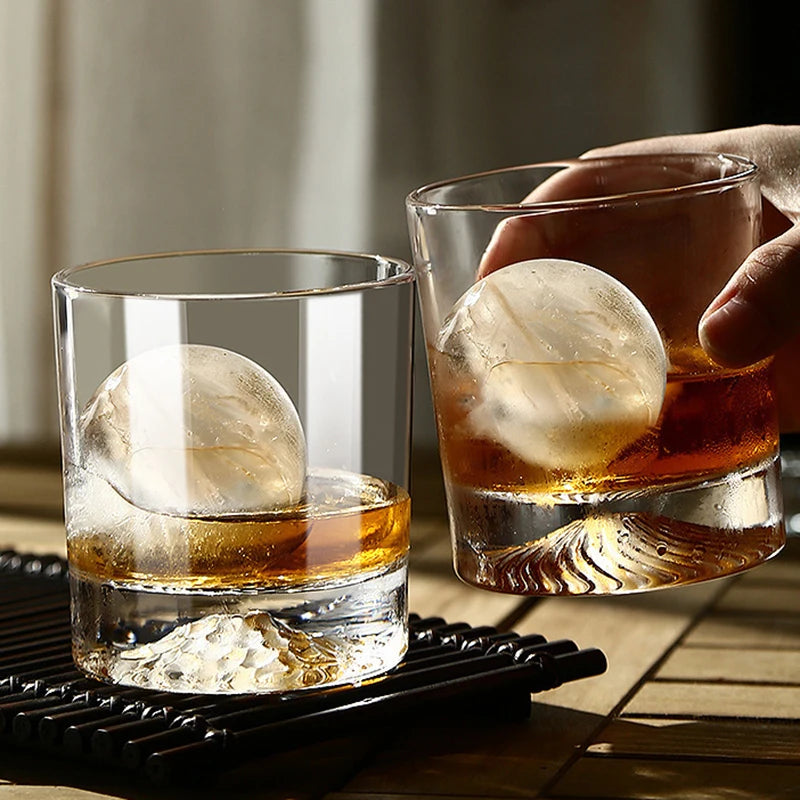 Verre à vin montagne enneigée relief rocher 300ml - vue 3 sur 6